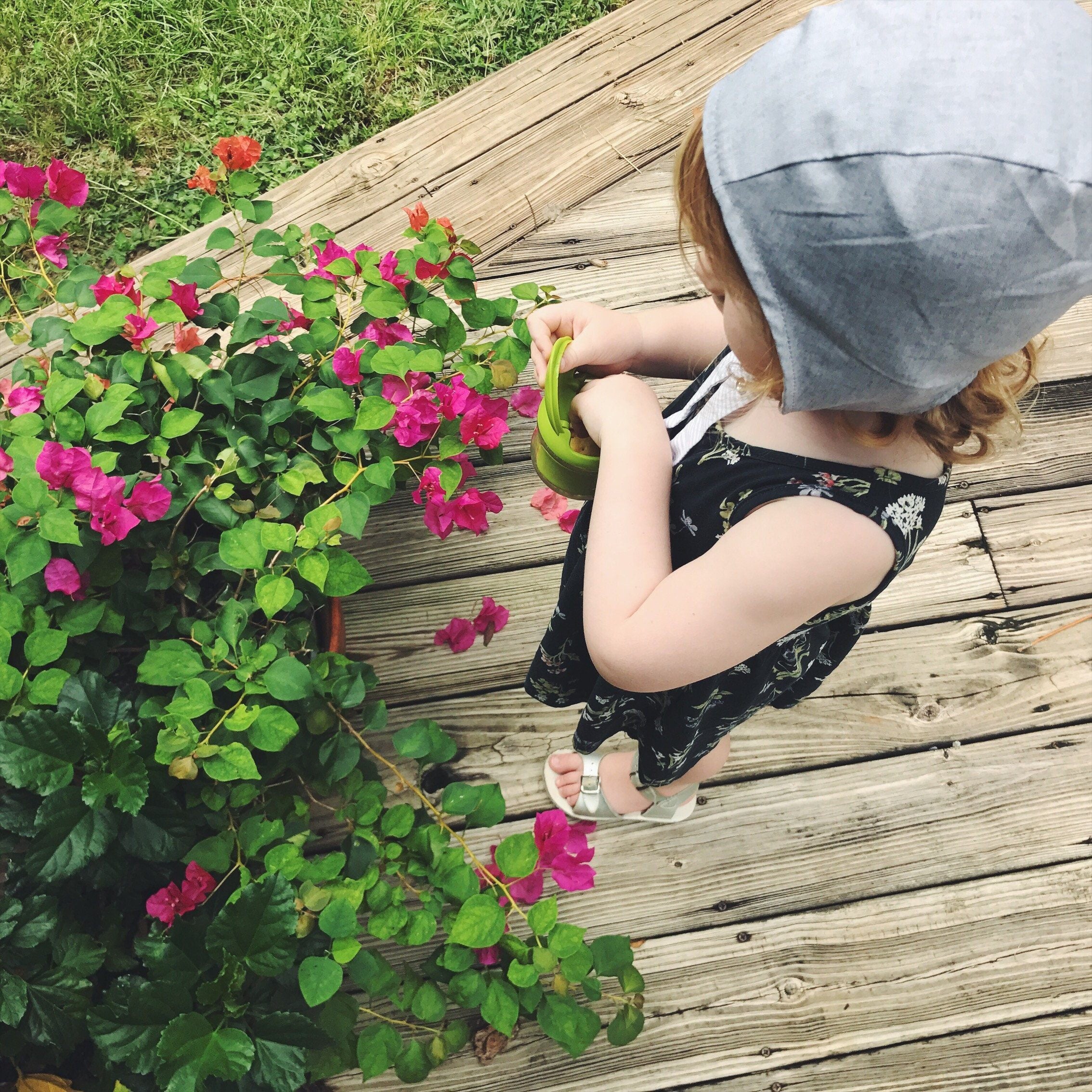 Brimless Bonnet Grey Stripe