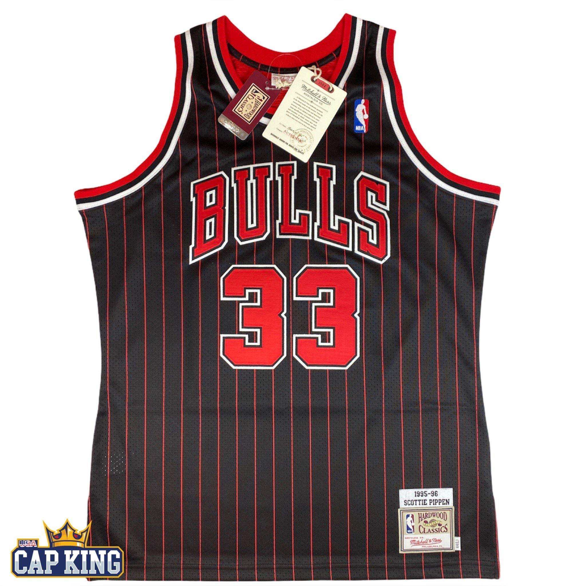 Chicago Bulls #33 Pippen 1997-98 NBA Mitchell & Ness Black Authentic Jersey
