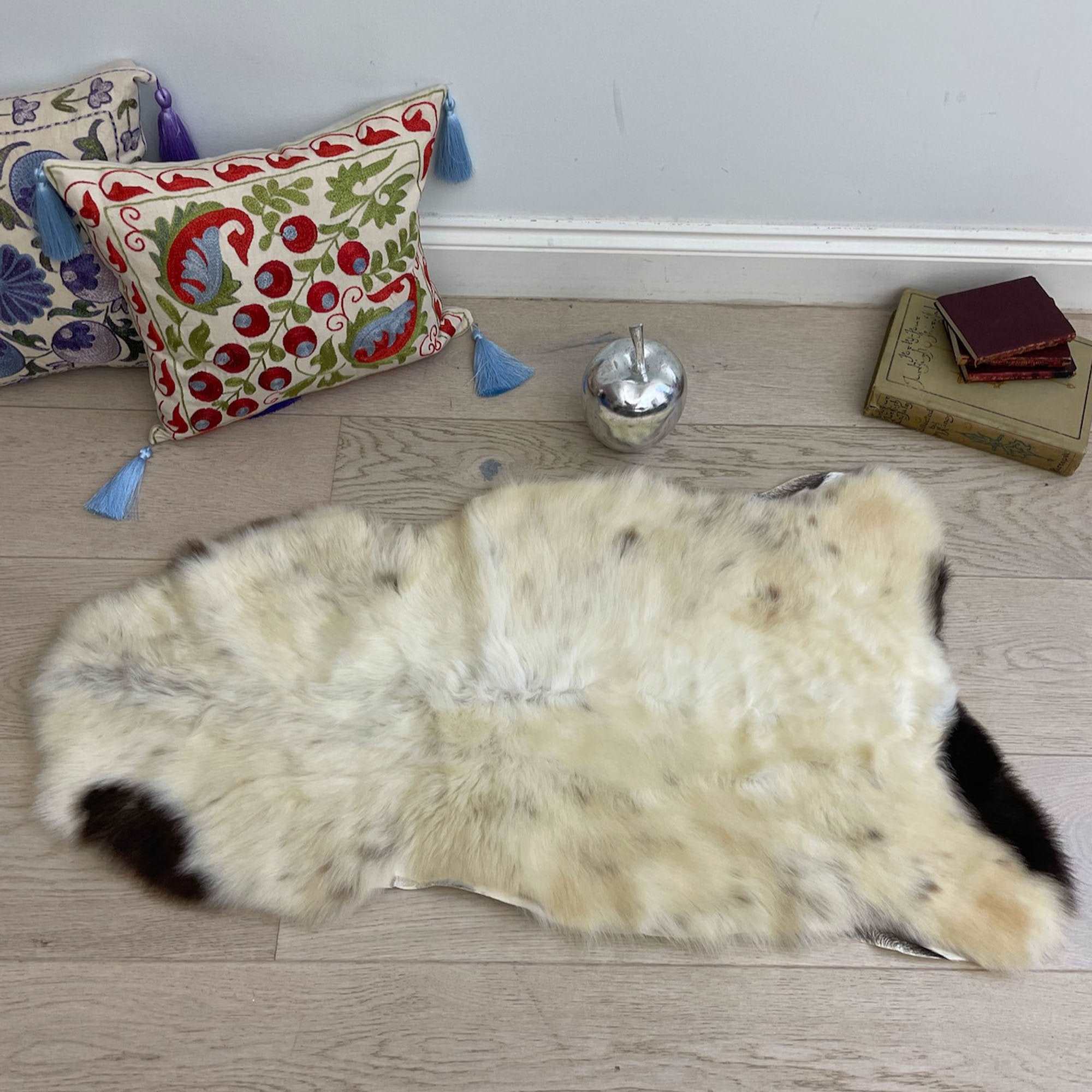 Albanian Ultra-Soft Natural Sheepskin Medium 1205ALBM03