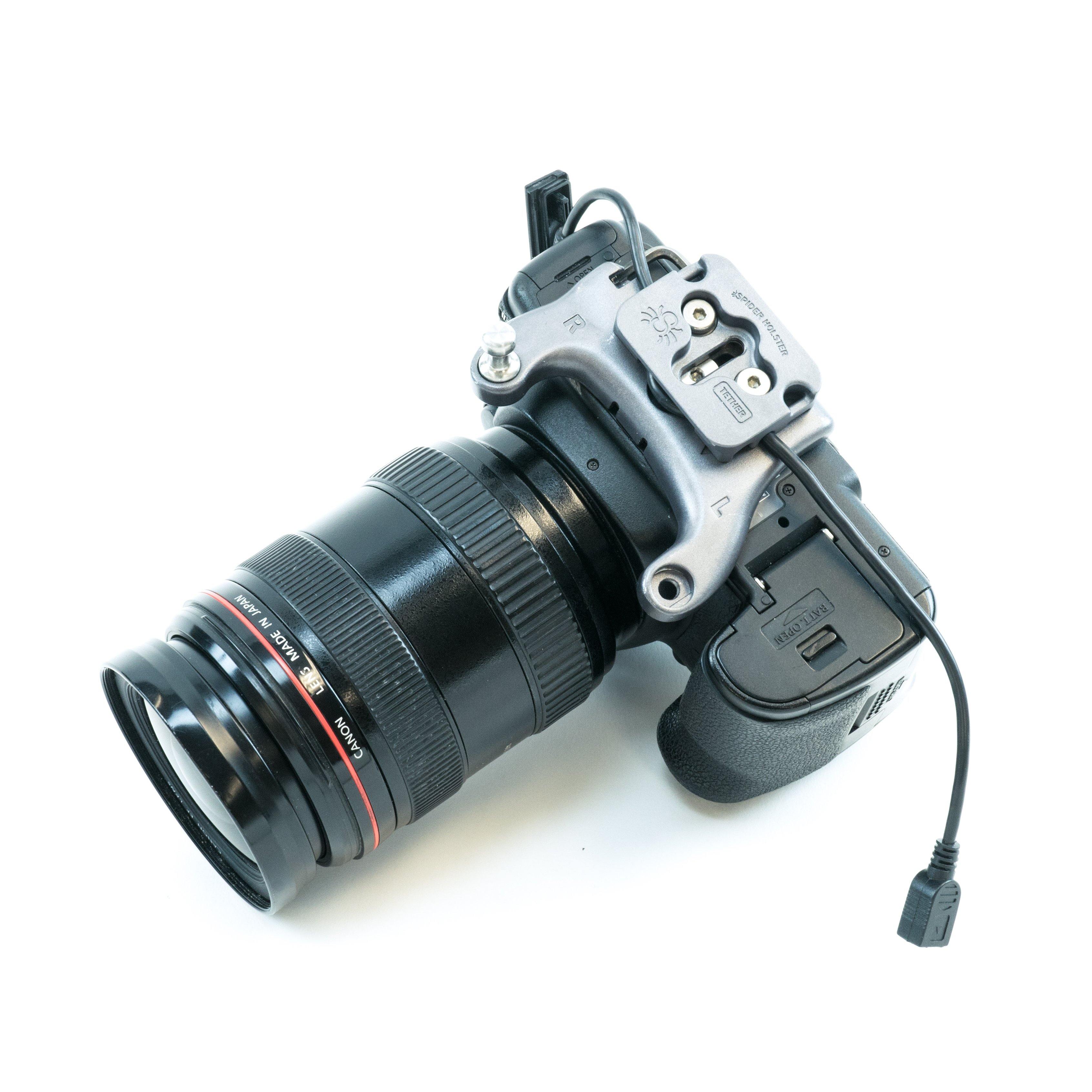 312: SpiderPro Tripod Plate - Tether Cable Adapter Plate