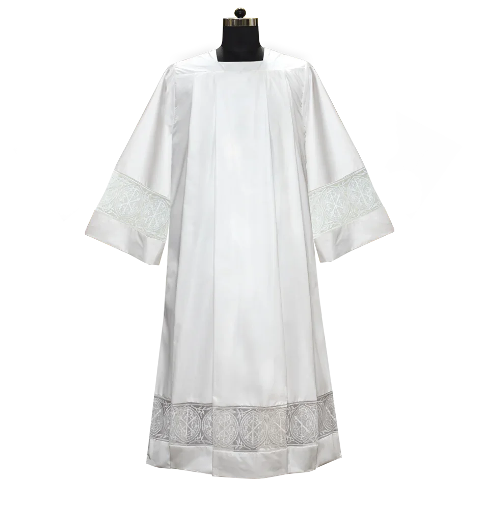 Alb with adorned lace