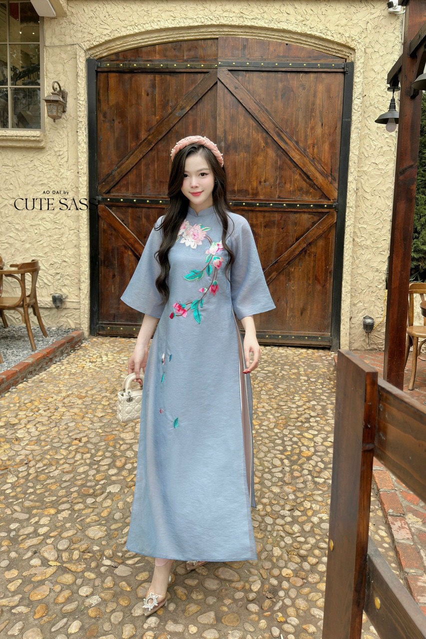 Blue Embroidery Blossoms Ao Dai Set 4A