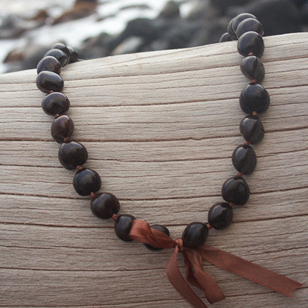 Kukui Nut Lei Brown