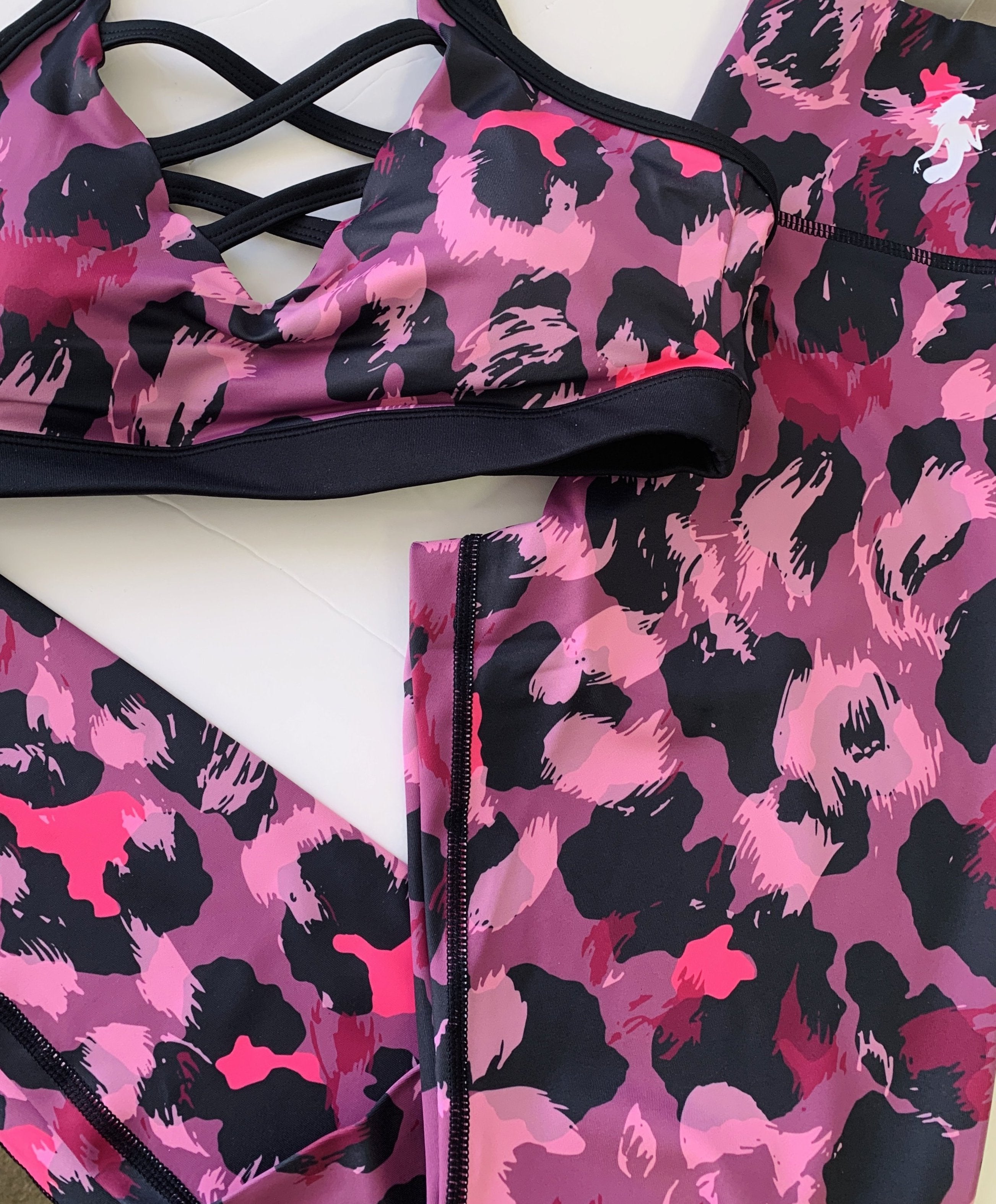 *NEW & LIMITED The Magenta Cheetah Splash High Waist Leggings